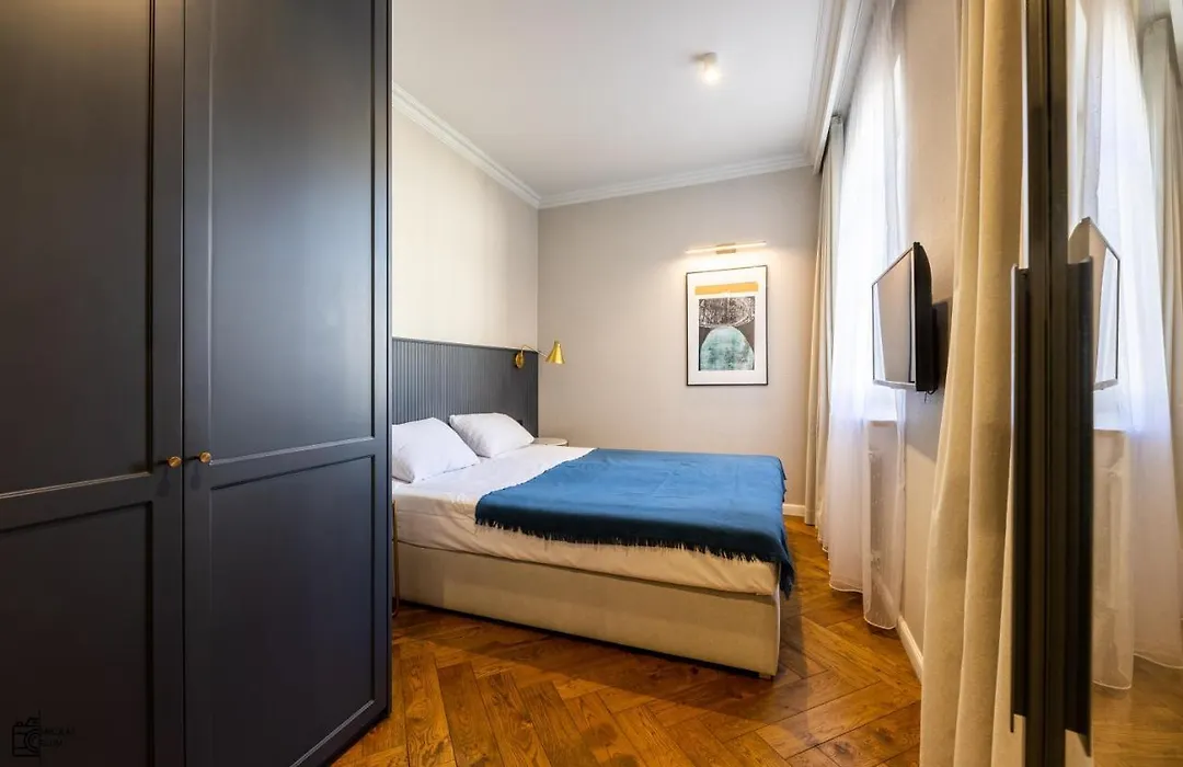 Luxury Seaside Apartment Victus With Parking And Balcony By Noclegi Renters-1